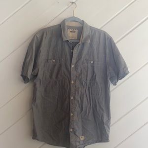 Can button down short sleeve